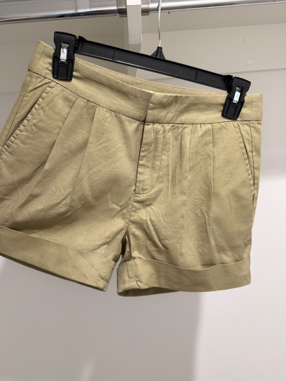 Pins and Needles 100% Cotton Khaki Pleated Cuffed Shorts Size 0